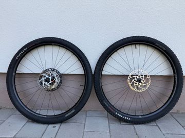 Used Hunt XC Race 2023 bike — image 2 of 6