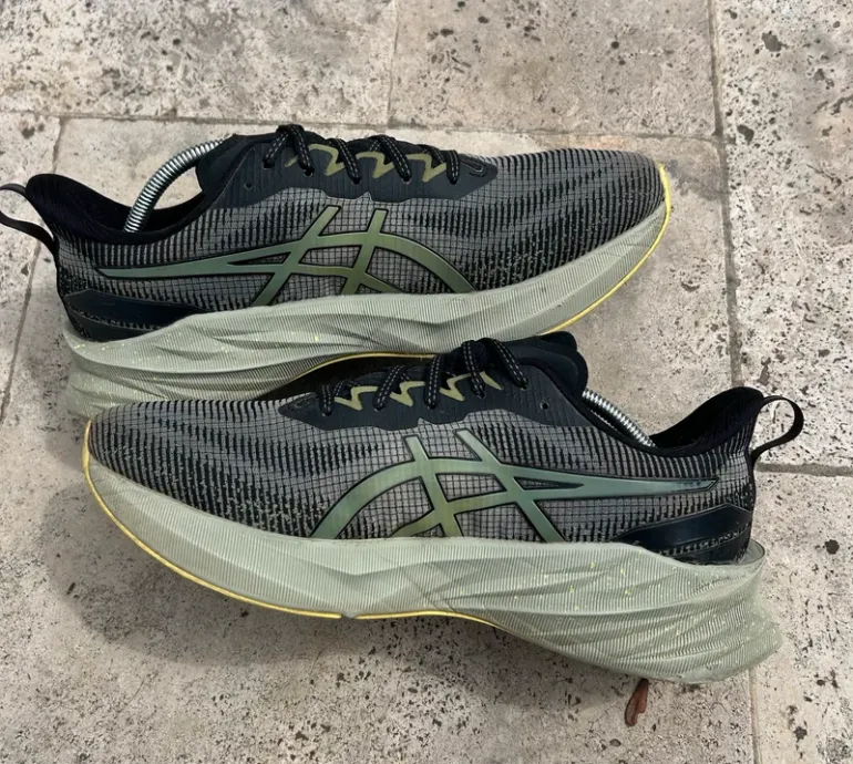 Used Asics Novablast bike — image 2 of 6