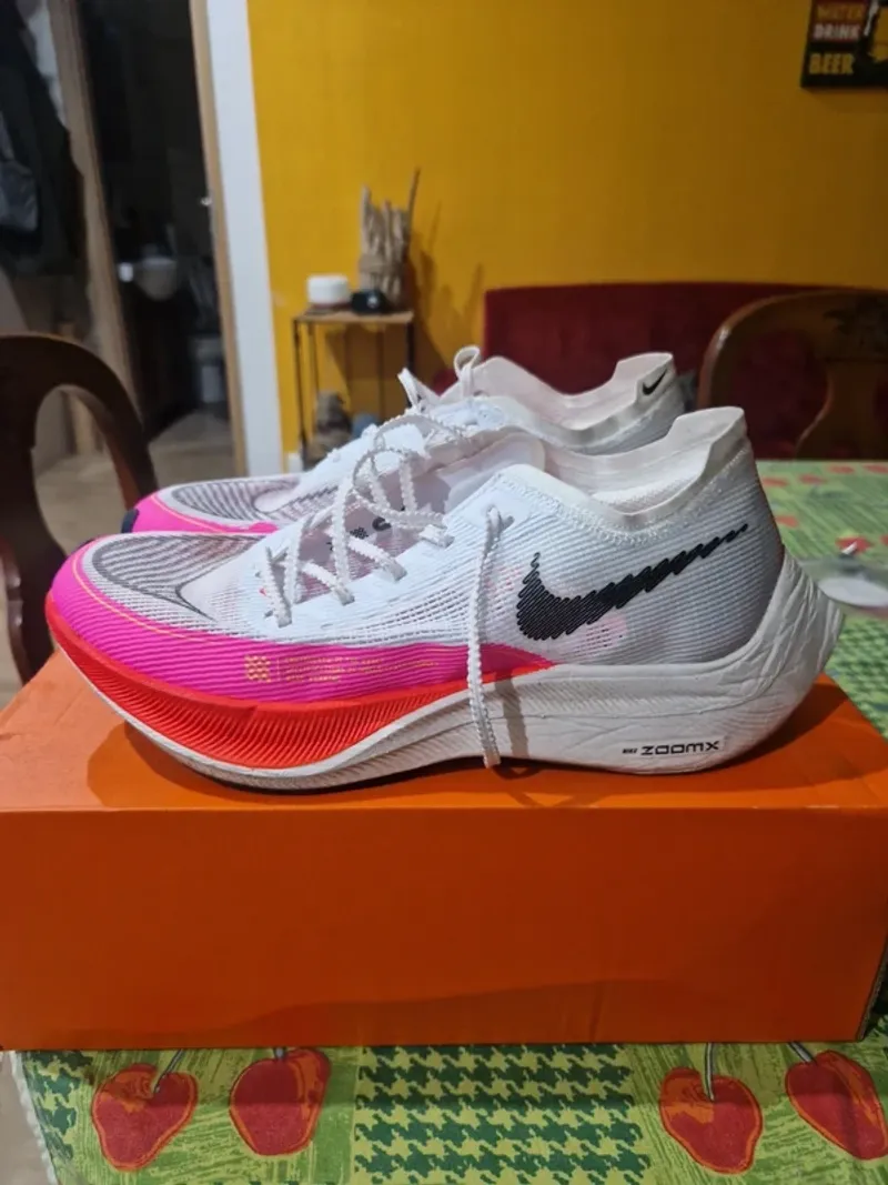 Nike ZoomX Vaporfly Next% 2 Running Shoes usato