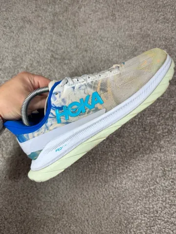 Used Hoka Running Sneakers bike — image 2 of 11