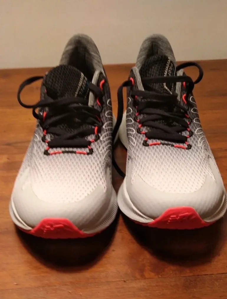 Used New Balance Fuelcell Propel V1 bike — image 2 of 7
