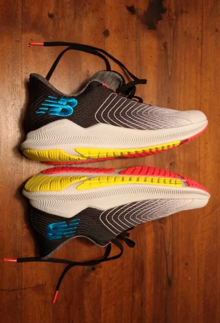 Used New Balance Fuelcell Propel V1 bike — image 1 of 7