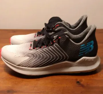 Used New Balance Fuelcell Propel V1 bike — image 4 of 7