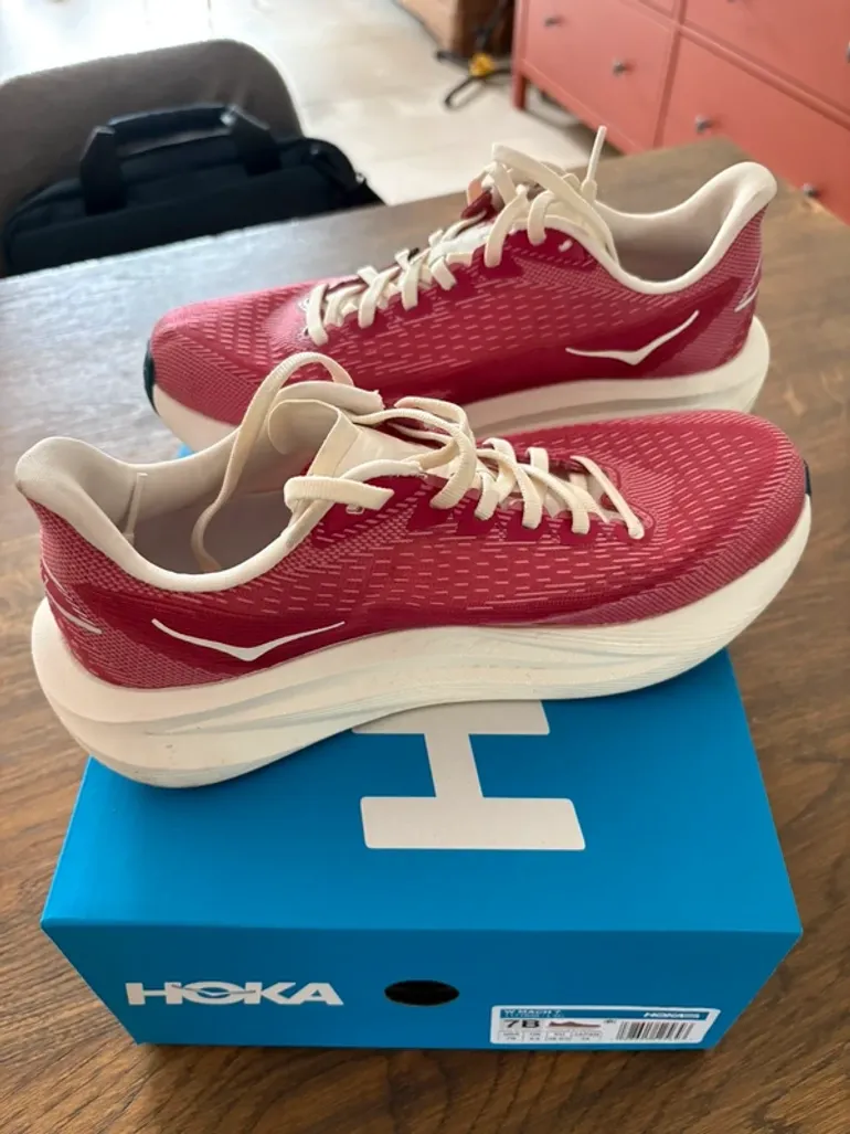 Tweedehands Hoka Mach 7 bike — afbeelding 4 van 6