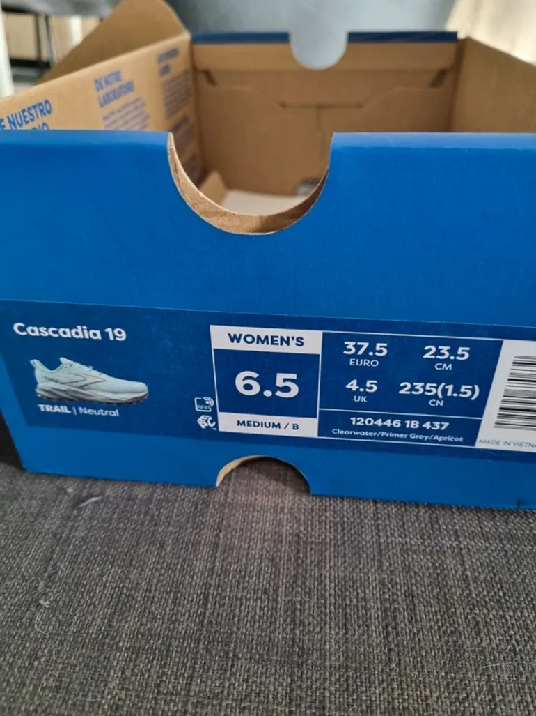 Used Brooks Cascadia 19 bike — image 3 of 3
