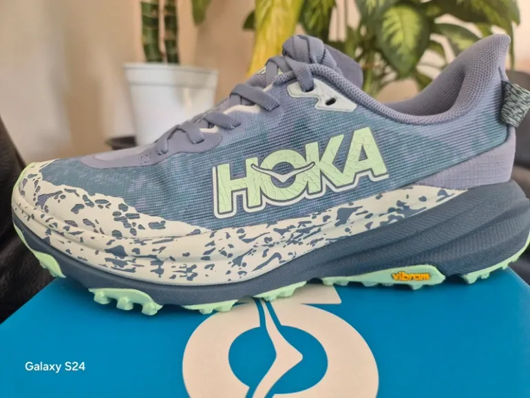 Used Hoka Speedgoat 6 bike — image 2 of 10