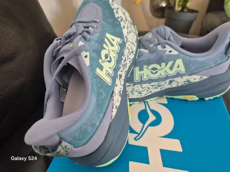 Used Hoka Speedgoat 6 bike — image 3 of 10