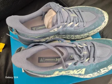 Used Hoka Speedgoat 6 bike — image 4 of 10