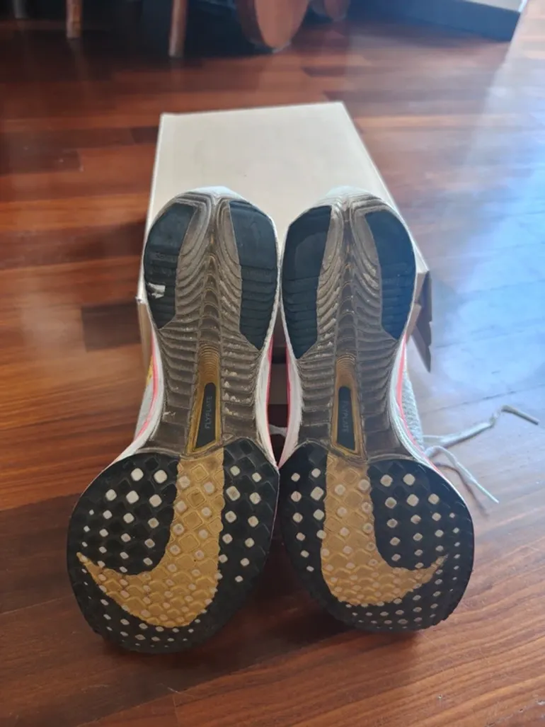 Used Nike ZoomX Vaporfly bike — image 4 of 7