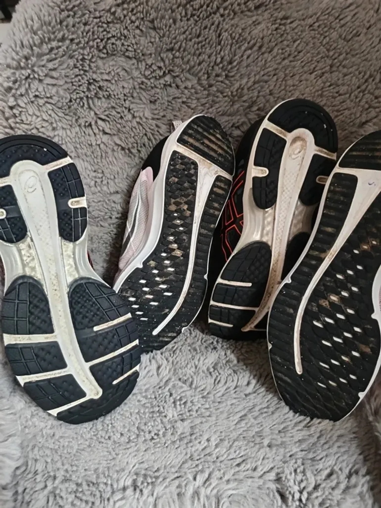 Tweedehands Asics Nike Running Shoes bike — afbeelding 13 van 15