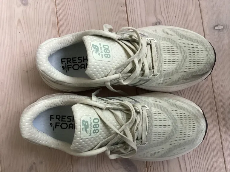 Used New Balance Fresh Foam X 880v15 bike — image 4 of 9