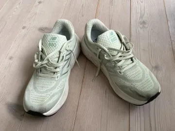 Used New Balance Fresh Foam X 880v15 bike — image 2 of 9