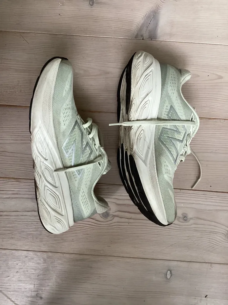 Used New Balance Fresh Foam X 880v15 bike — image 5 of 9