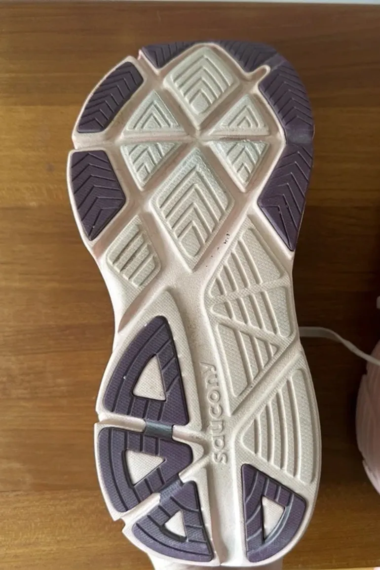 Used Saucony Guide 18 bike — image 6 of 7