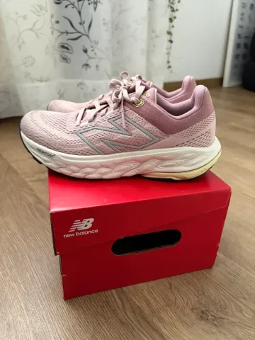 Used New Balance 860 V14 bike — image 1 of 7