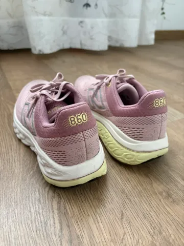 Used New Balance 860 V14 bike — image 4 of 7