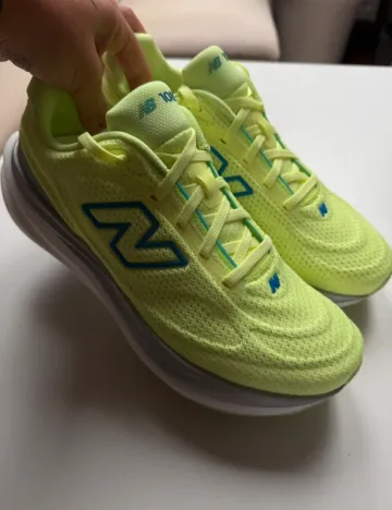 Used New Balance 1080 V15 bike — image 3 of 7