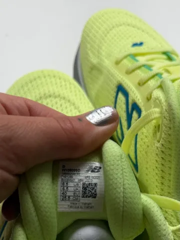 Used New Balance 1080 V15 bike — image 7 of 7