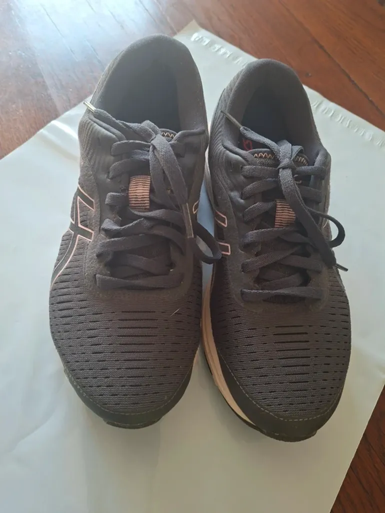 Used Asics GEL-Pulse 12 G-TX bike — image 2 of 6