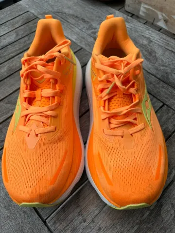 Used Saucony Hurricane 24 bike — image 1 of 5
