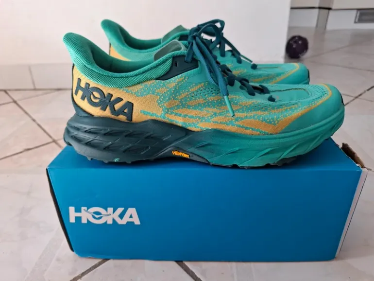 Gebrauchtes Hoka Speedgoat 5 bike — Bild 3 von 4