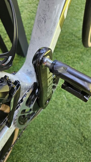 Used Sram Red 2024 bike — image 3 of 5