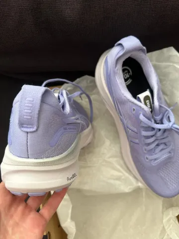 Used Ideal Gel Kayano 32 bike — image 1 of 4