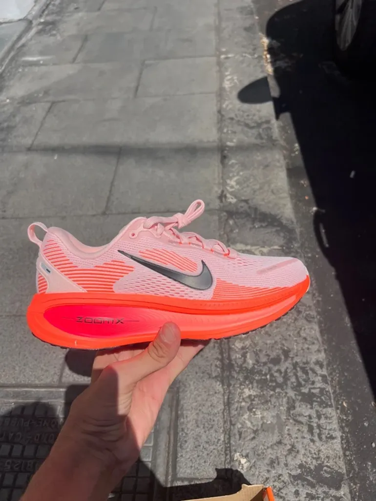 Brugt Nike Vomero 18 bike — billede 2 af 9