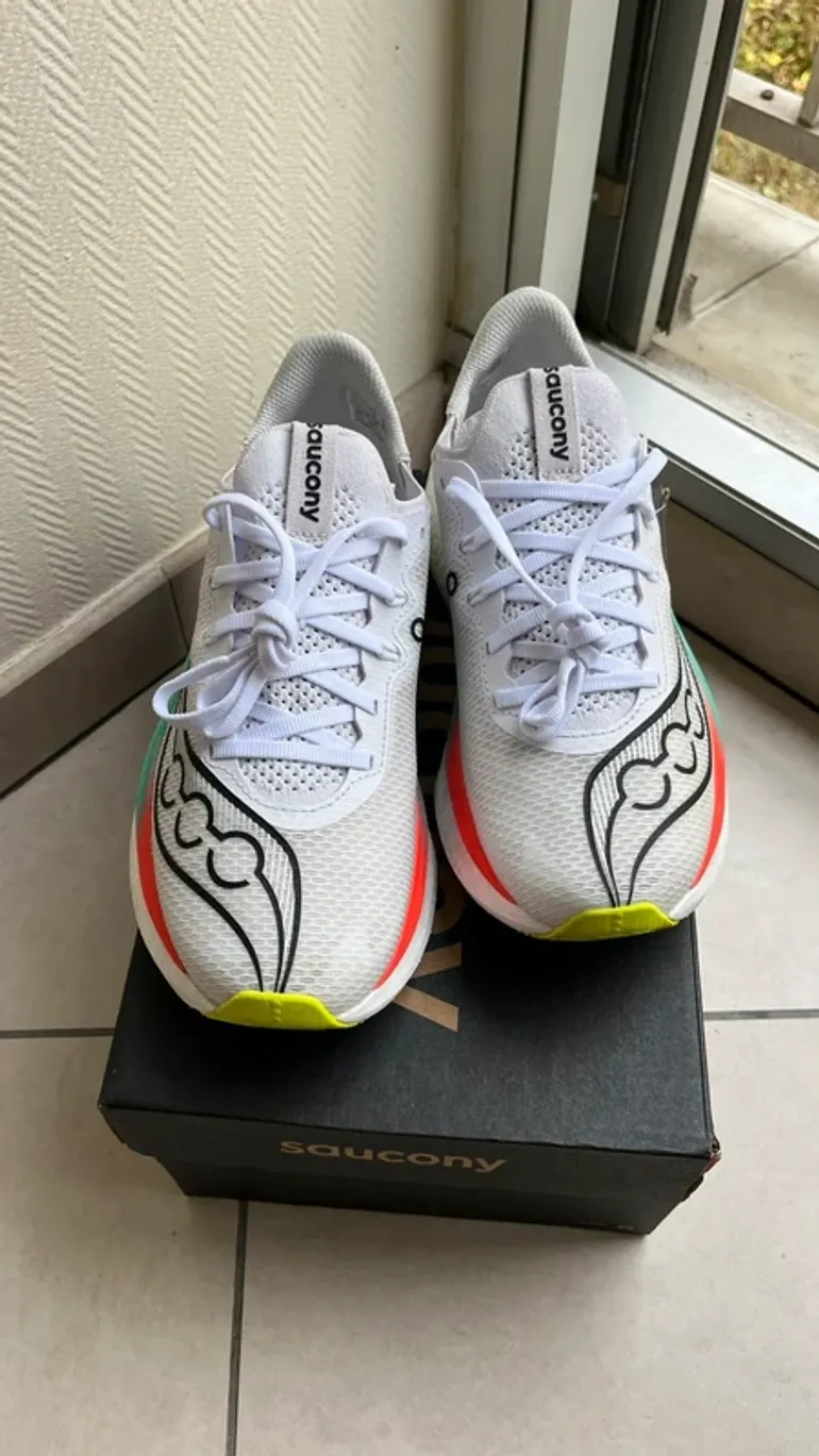 Used Saucony Endorphin Pro 5 bike — image 3 of 12