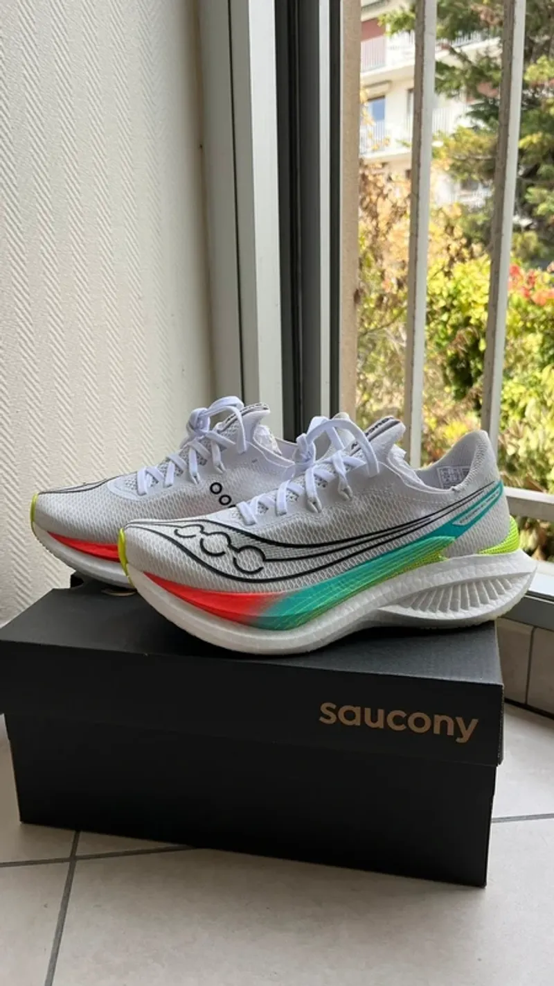 Used Saucony Endorphin Pro 5 Running Shoes