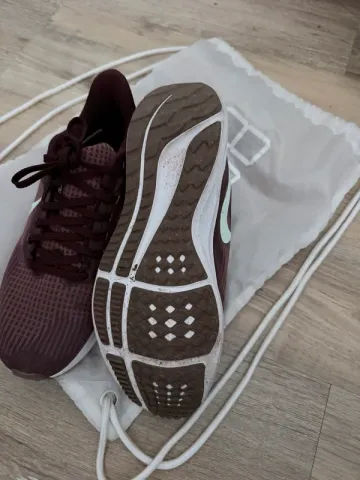 Brugt Nike Running Shoes bike — billede 4 af 5