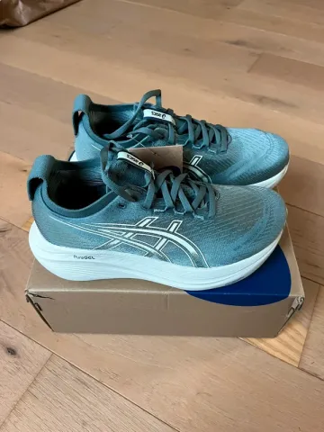 Used Asics Gel Nimbus 27 bike — image 6 of 9