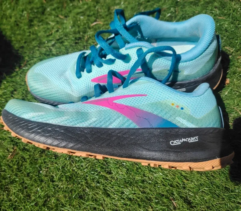 Used Brooks Catamount Running Shoes