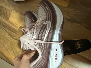 Used Nike ZoomX bike — image 1 of 4