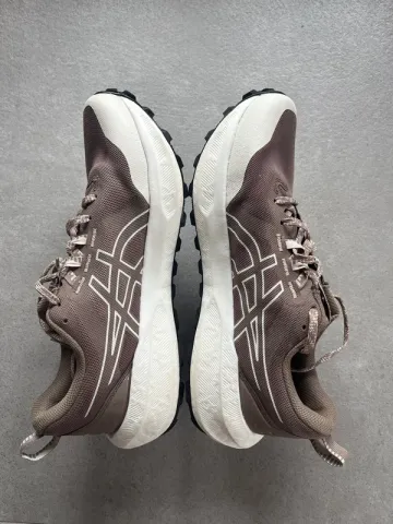 Used Asics GEL SONOMA bike — image 3 of 11