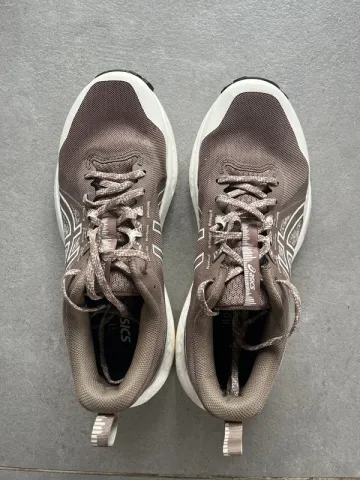 Used Asics GEL SONOMA bike — image 2 of 11