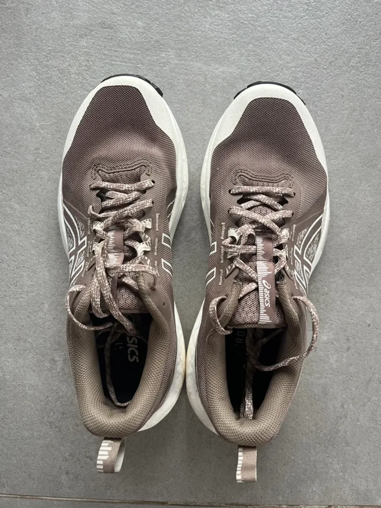 Used Asics GEL SONOMA bike — image 2 of 11