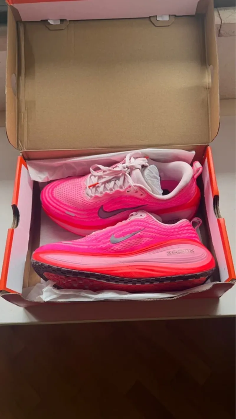 Used Scarpa Vomero Plus Running Shoes