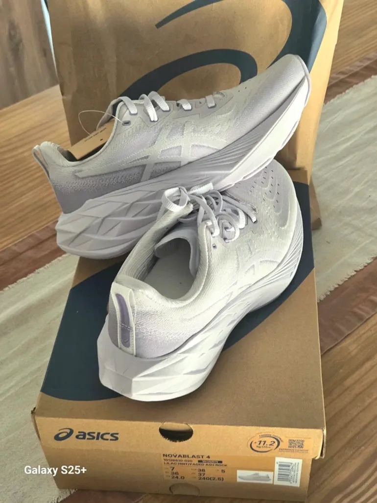 Brugt Asics Novablast 4 bike — billede 5 af 6