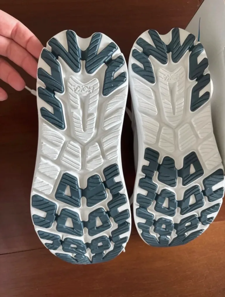 Used Hoka Kawana 3 bike — image 6 of 7