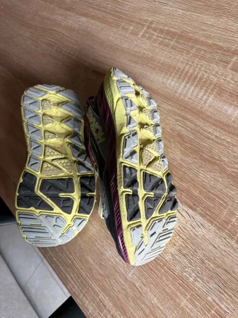 Used Hoka Trailrunning Schuhe Damen Größe 38 bike — image 4 of 4