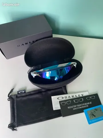 Used Oakley Encoder 2025 bike — image 5 of 5