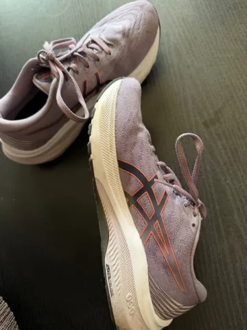 Used Asics GT-2000 11 bike — image 1 of 4