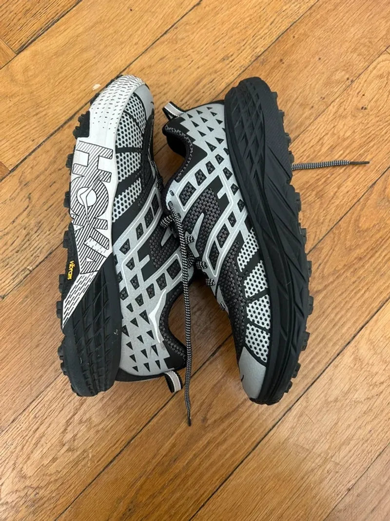 Used Hoka Speedgoat 2 Running Shoes