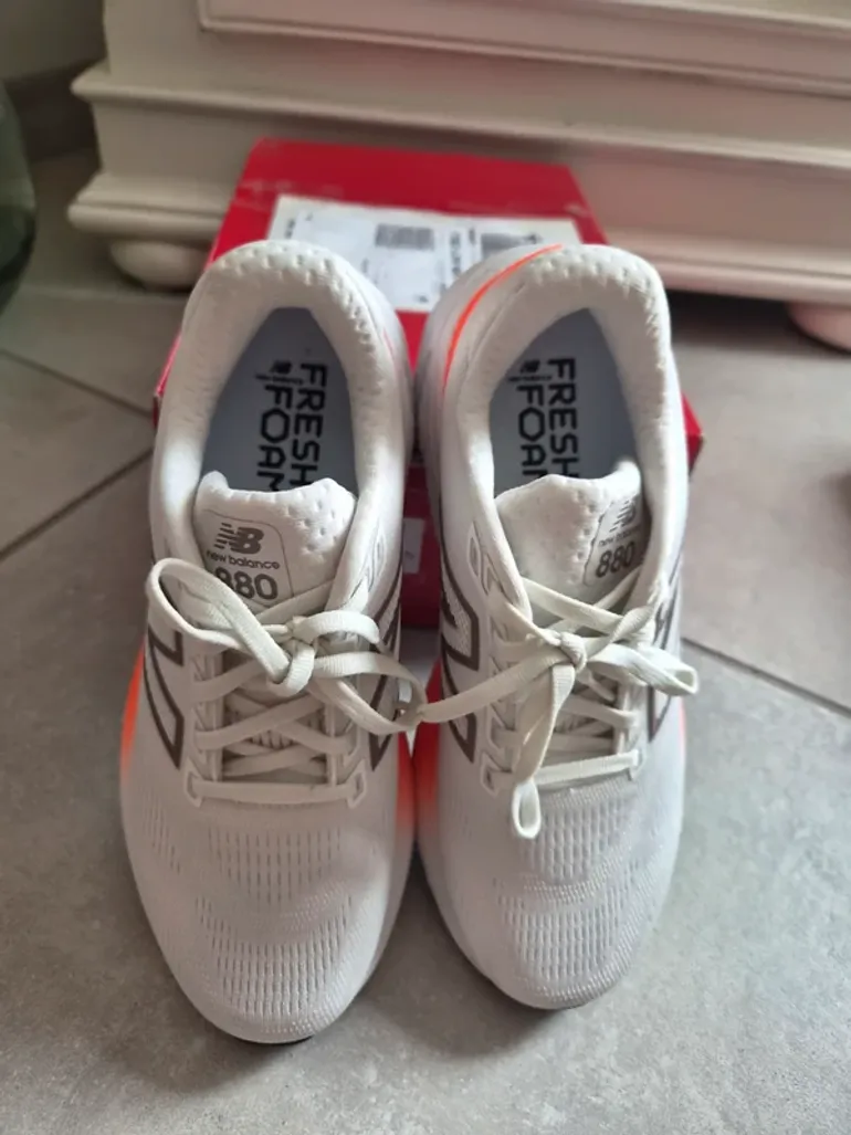 Used New Balance 880 bike — image 3 of 9