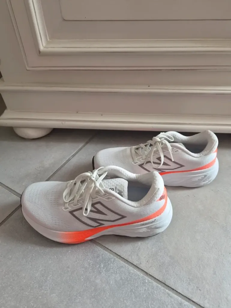 Used New Balance 880 bike — image 5 of 9