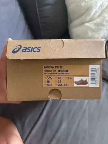 Used Asics Damenlaufschuhe bike — image 1 of 8