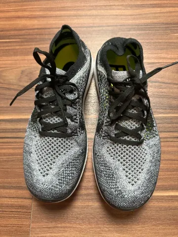 Used Nike Free RN Flyknit bike — image 2 of 4