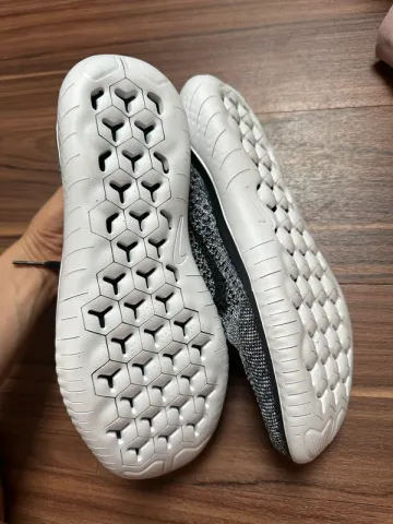 Used Nike Free RN Flyknit bike — image 3 of 4