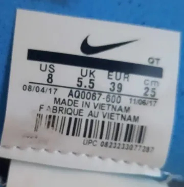 Used Nike Epic React Flyknit bike — image 11 of 11